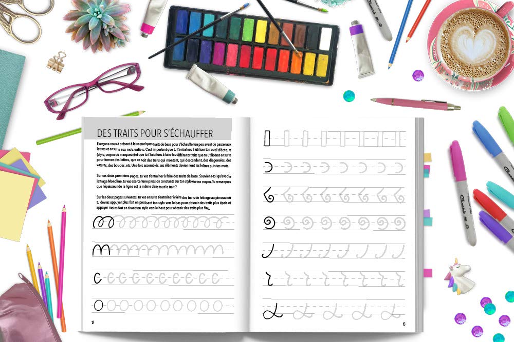 Guide du débutant en calligraphie moderne et lettrage à la main pour enfants : Un cahier d'activités amusant pour apprendre le hand lettering - 108 pages Format 21,5 x 28 cm