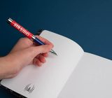 Carnet de Notes Marvel Spider-Man A5 à Points avec Stylo Lumineux - Fournitures Scolaires et Journaling
