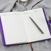 WEMATE Journal Intime à Code PIN, A5 Carnet en Cuir PU Vintage avec Serrure, 240 Pages Rechargeables, Idéal pour Garçons et Filles, Bureau et École, Violet
