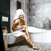 Relaxdays Ensemble WC Bambou et Acier Inoxydable : Brosse WC et Porte-Papier Autonome