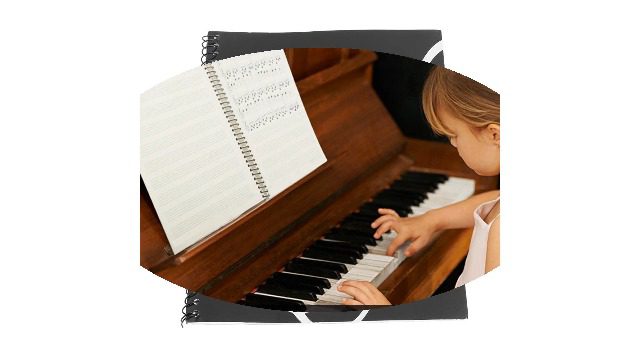 Cahier de Musique à Pages Vierges Bnineteenteam - 50 Pages pour Composer et Écrire vos Partitions